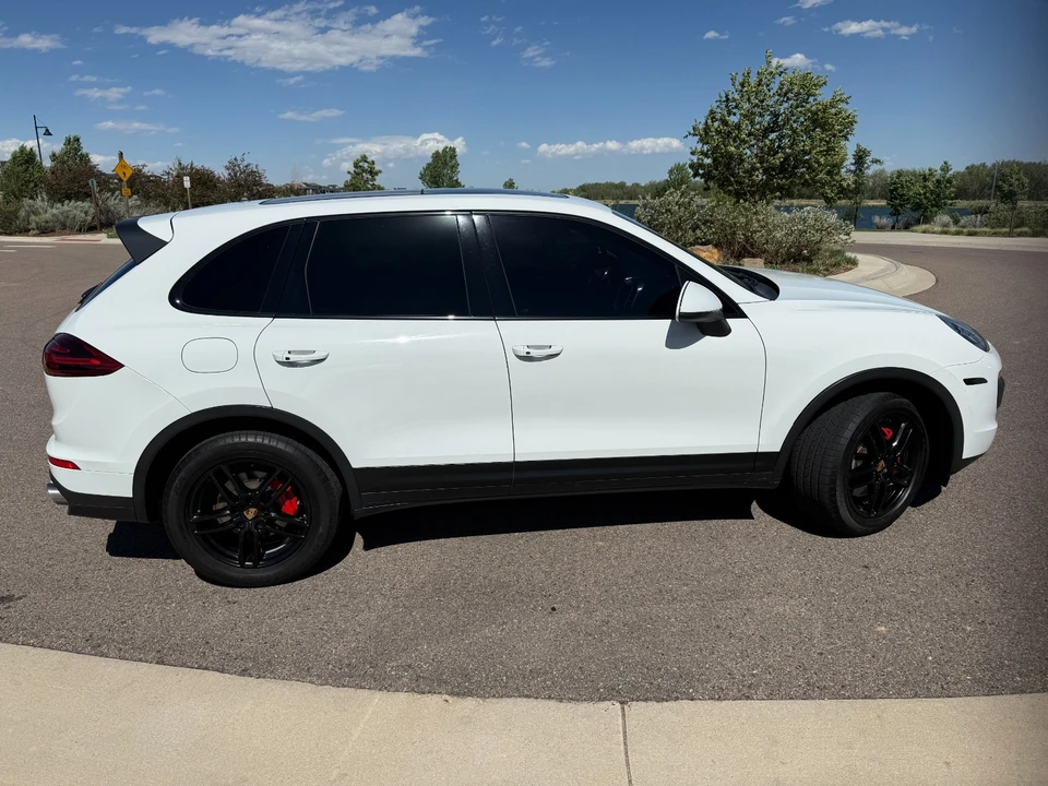 2016 Porsche 958 Cayenne S - Image 18 of 19