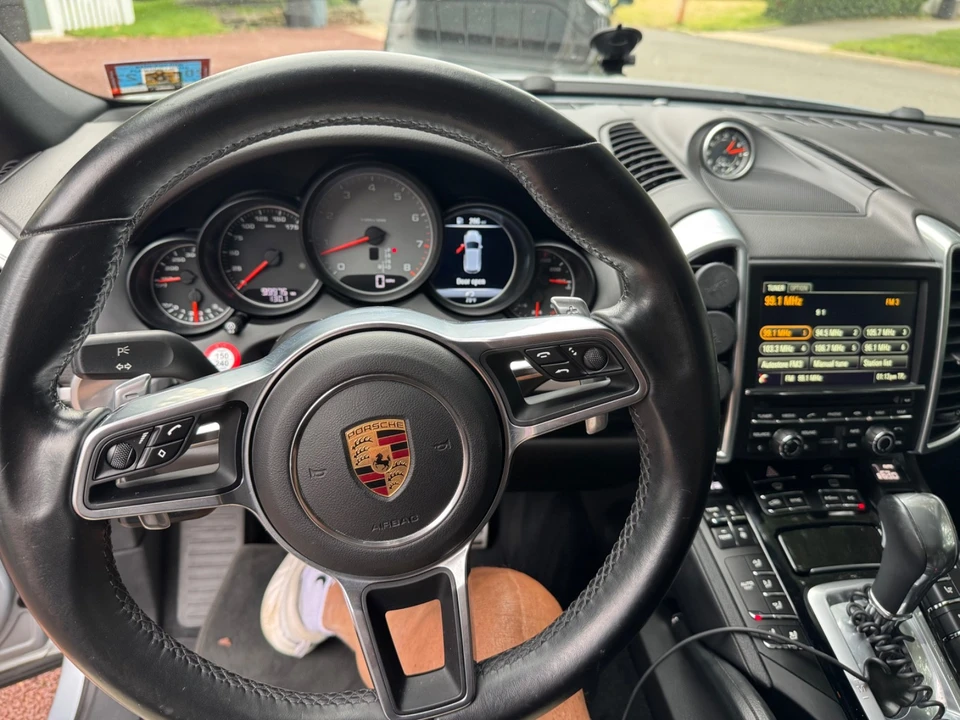 2016 Porsche 958 Cayenne S - Image 17 of 18