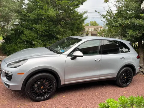 2016 Porsche Cayenne S