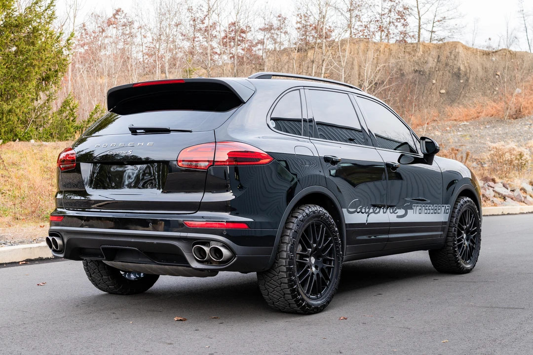 2016 Porsche 958 Cayenne S - Image 7 of 31