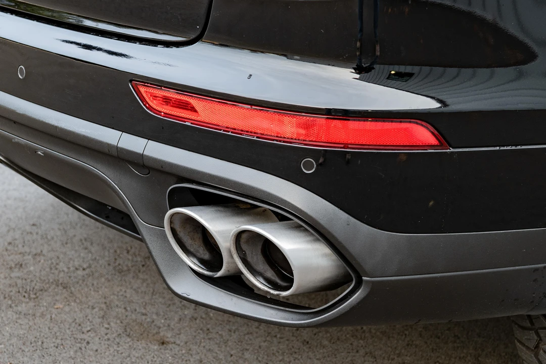 2016 Porsche 958 Cayenne S - Image 17 of 31