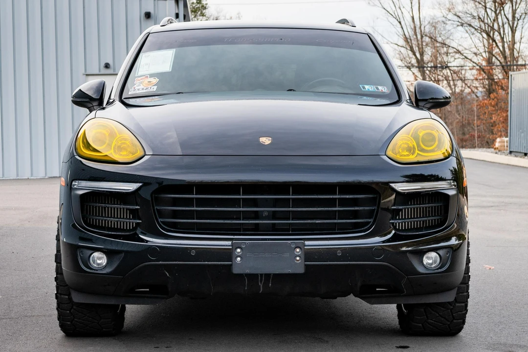 2016 Porsche 958 Cayenne S - Image 2 of 31