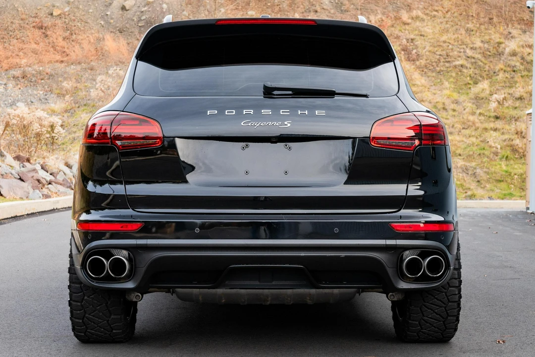 2016 Porsche 958 Cayenne S - Image 5 of 31