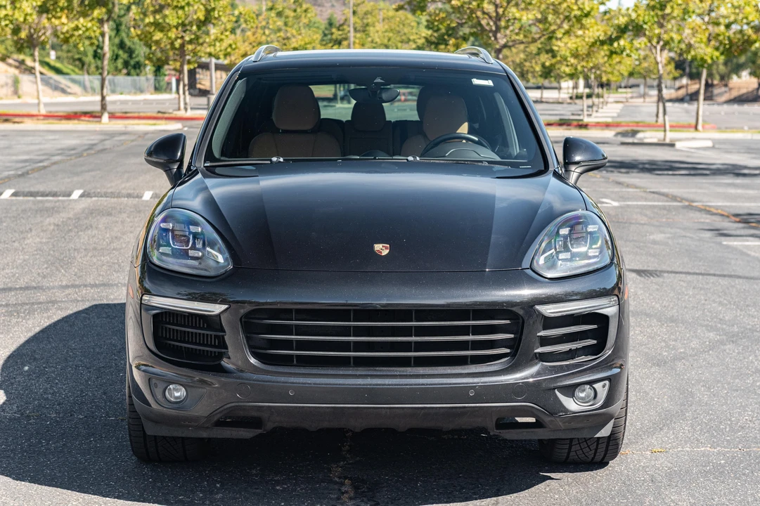 2016 Porsche 958 Cayenne S - Image 2 of 31