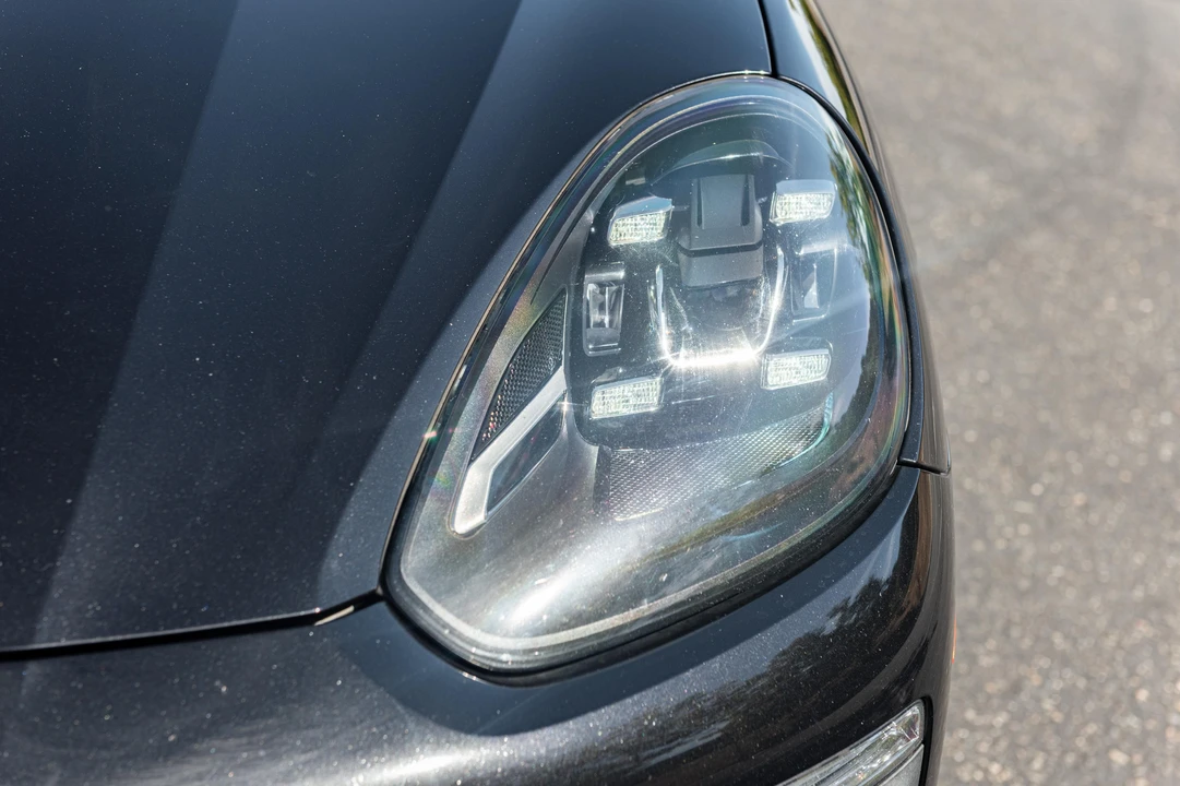 2016 Porsche 958 Cayenne S - Image 13 of 31