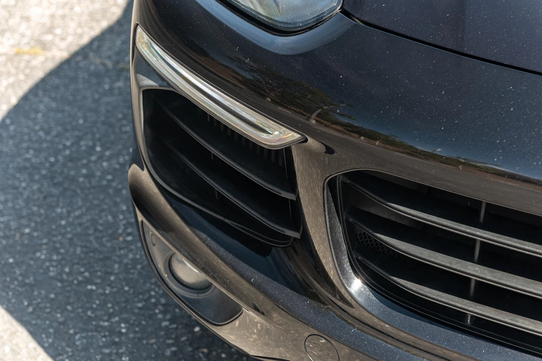 2016 Porsche 958 Cayenne S - Image 10 of 31