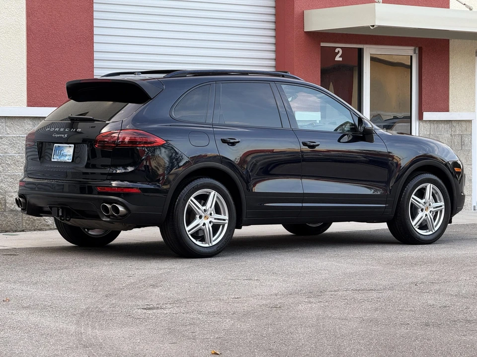 2016 Porsche 958 Cayenne S - Image 16 of 31