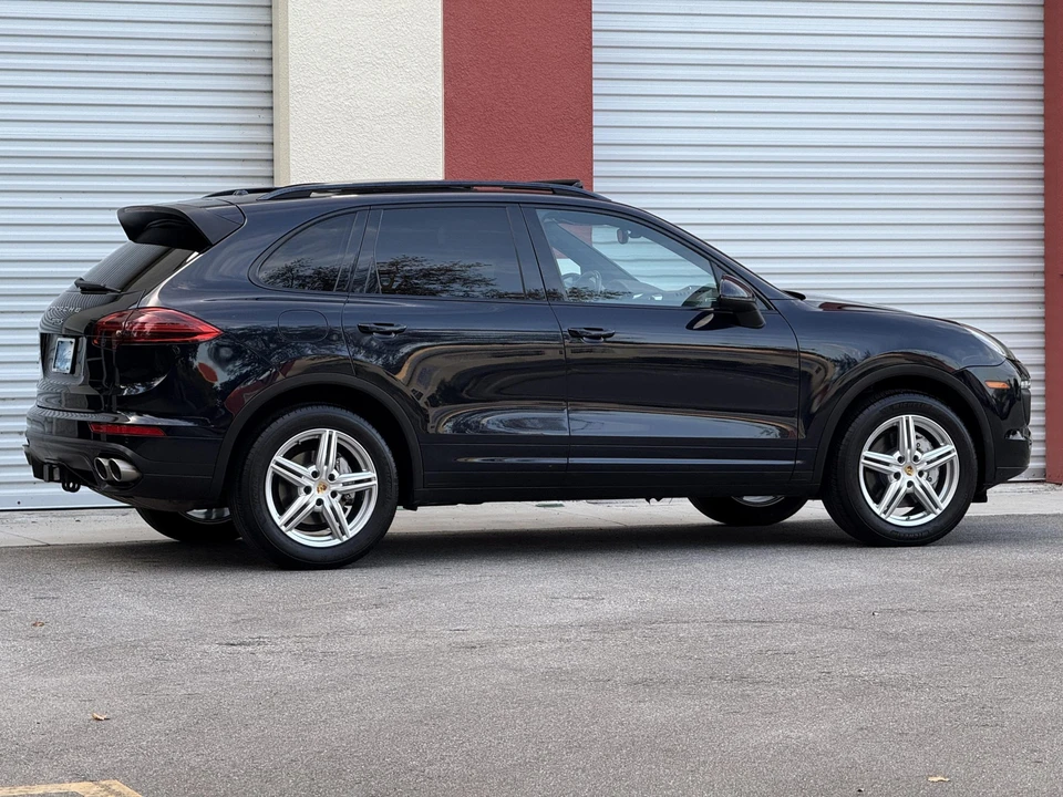 2016 Porsche 958 Cayenne S - Image 17 of 31