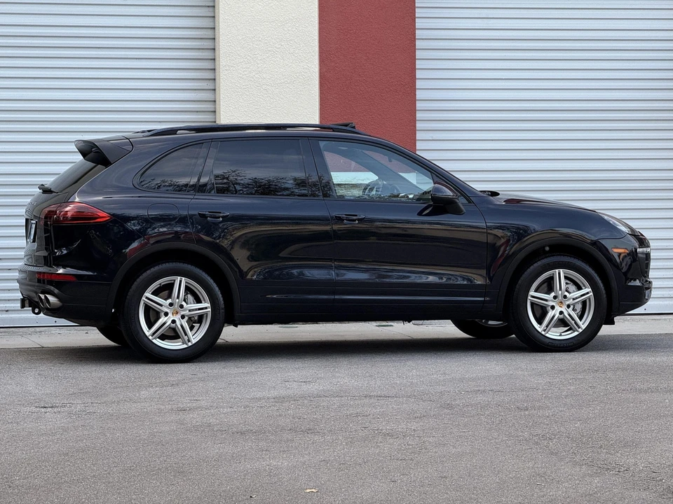 2016 Porsche 958 Cayenne S - Image 18 of 31