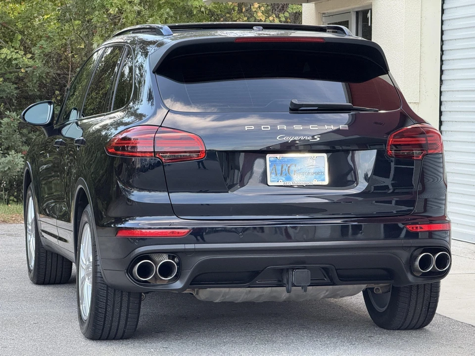2016 Porsche 958 Cayenne S - Image 12 of 31