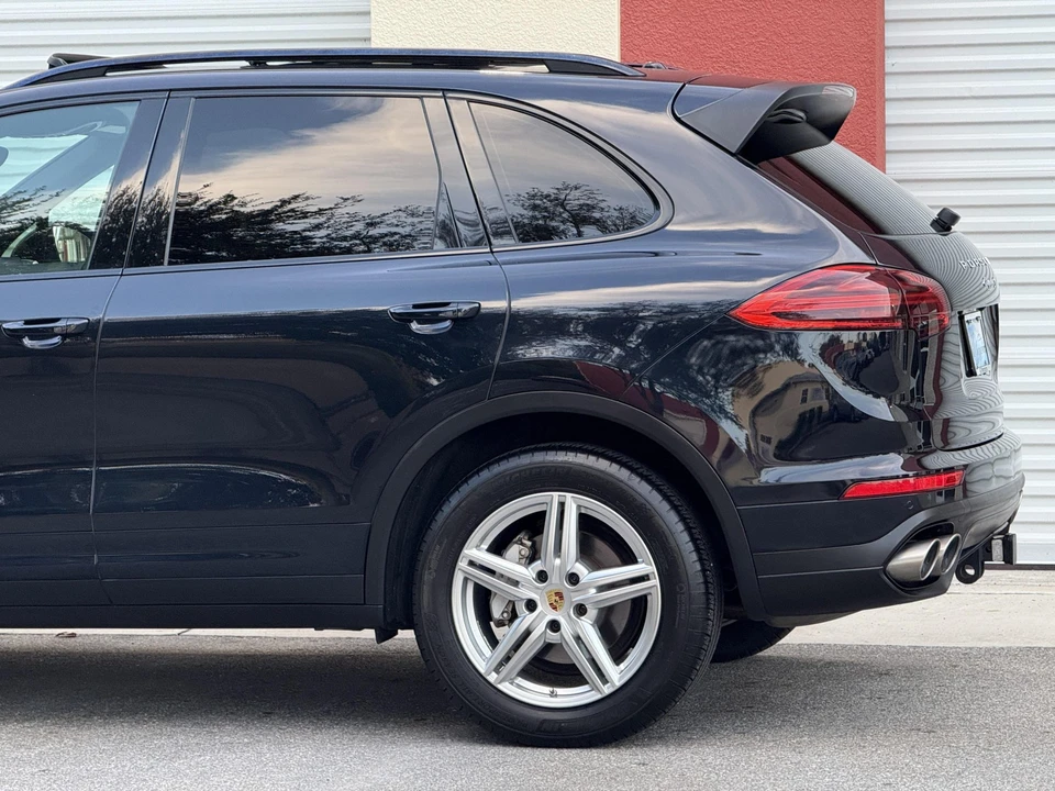 2016 Porsche 958 Cayenne S - Image 29 of 31