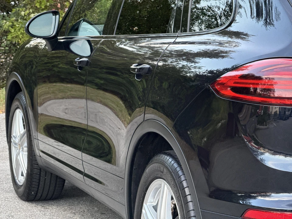 2016 Porsche 958 Cayenne S - Image 30 of 31