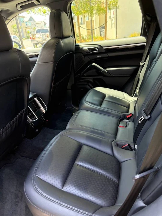 2016 Porsche 958 Cayenne S - Image 11 of 16