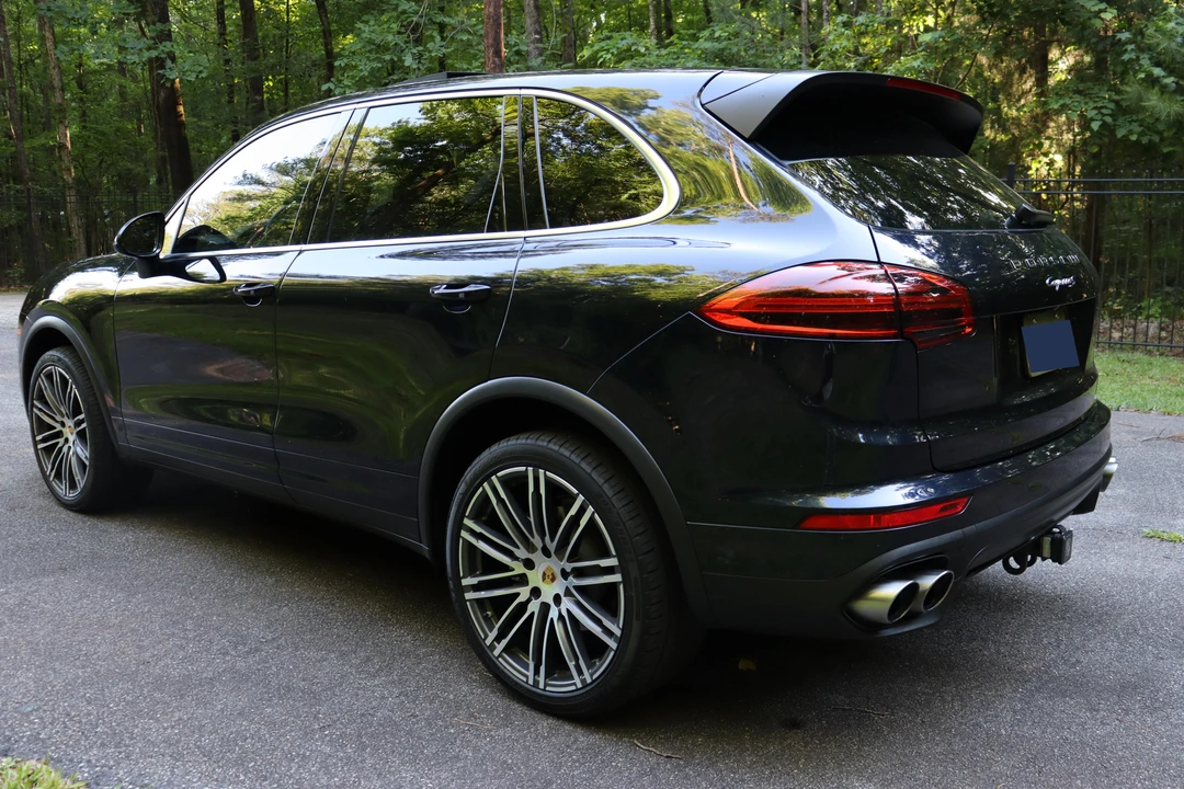 2016 Porsche 958 Cayenne S - Image 7 of 11