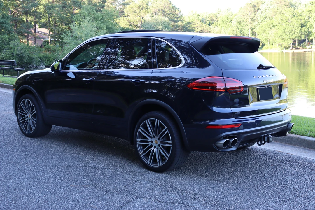 2016 Porsche 958 Cayenne S - Image 6 of 11