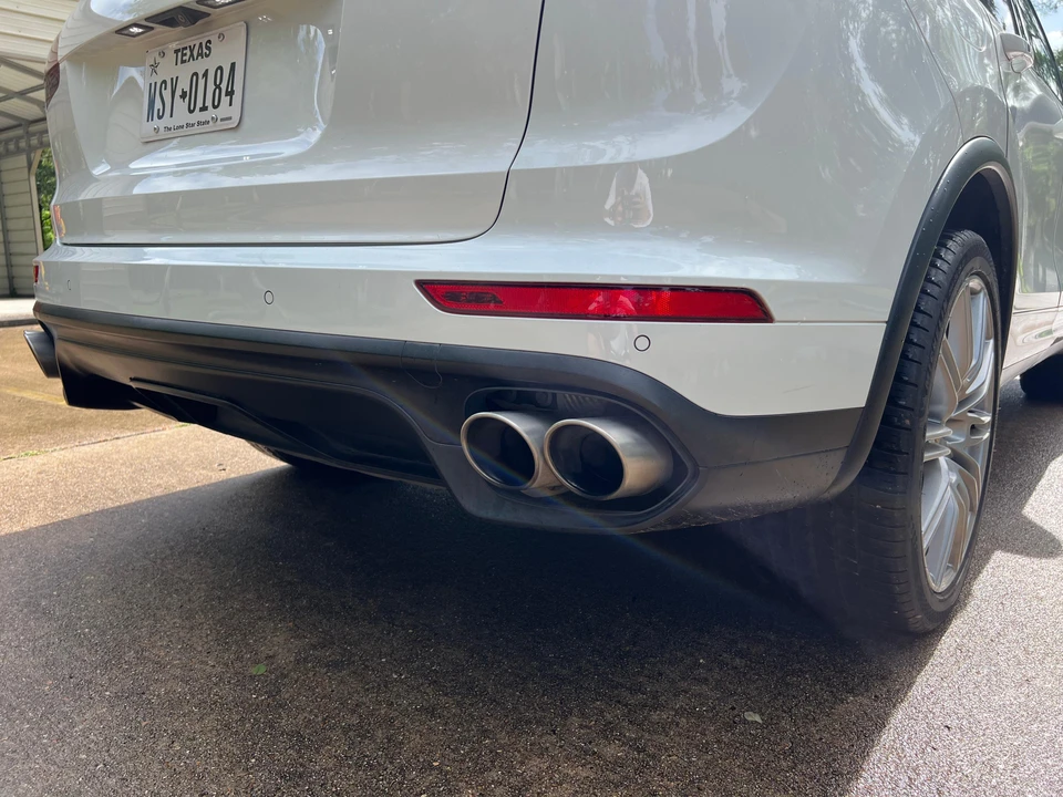 2016 Porsche 958 Cayenne S - Image 26 of 31
