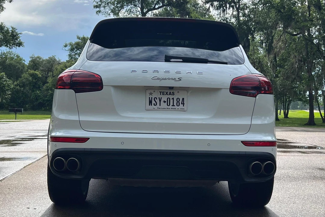 2016 Porsche 958 Cayenne S - Image 5 of 31