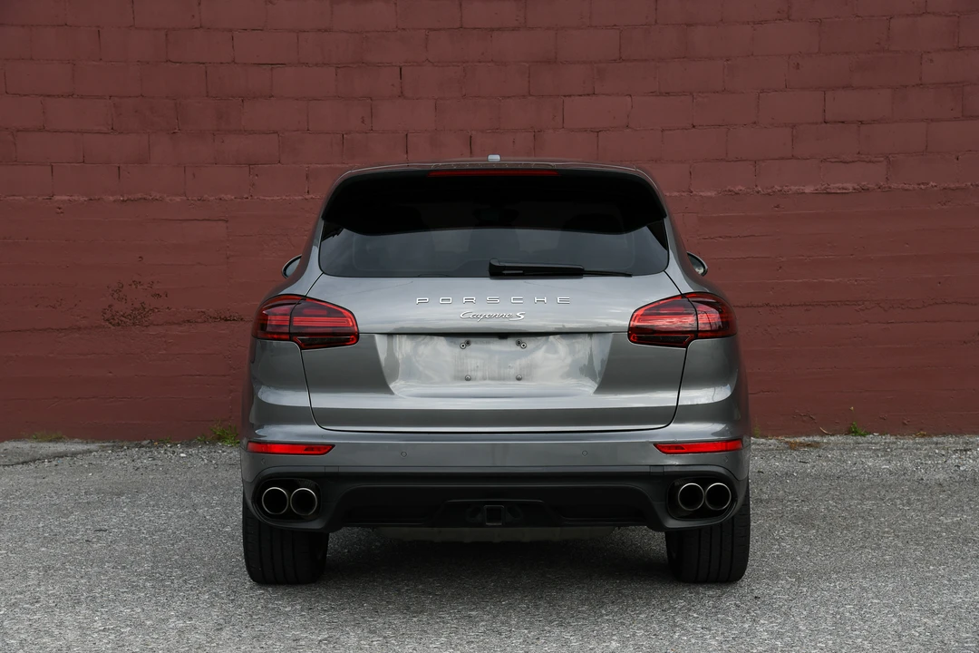 2016 Porsche 958 Cayenne S - Image 26 of 31