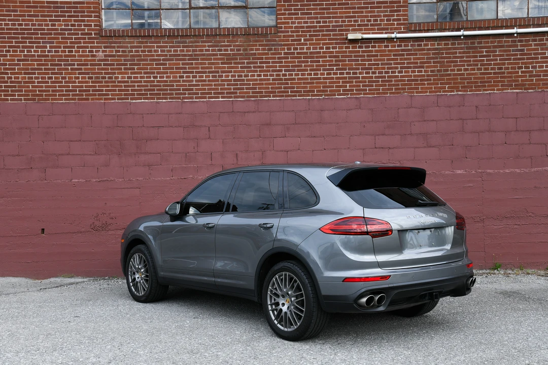 2016 Porsche 958 Cayenne S - Image 29 of 31