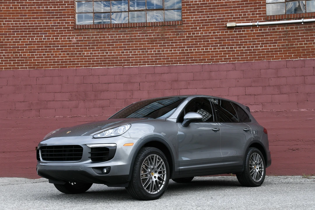 2016 Porsche 958 Cayenne S - Image 4 of 31
