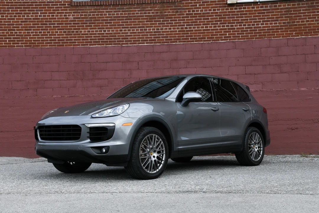 2016 Porsche 958 Cayenne S - Image 3 of 31