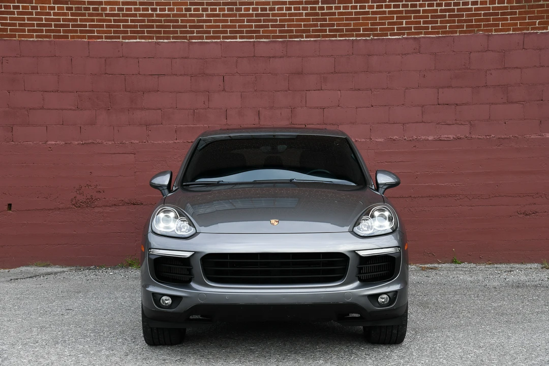 2016 Porsche 958 Cayenne S - Image 8 of 31