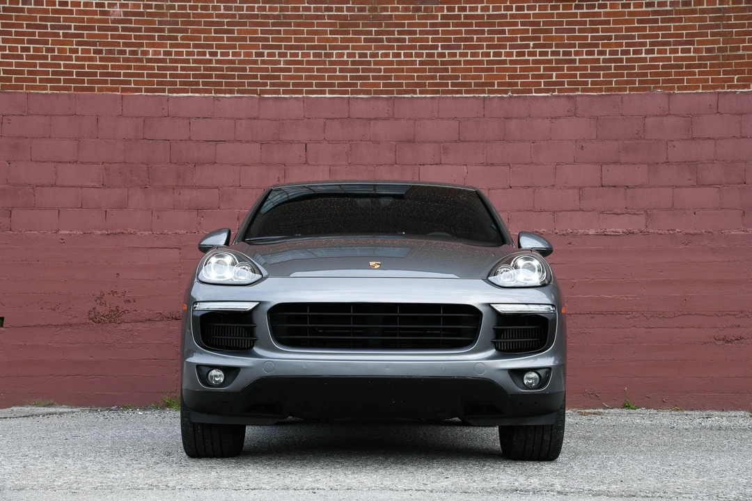 2016 Porsche 958 Cayenne S - Image 10 of 31