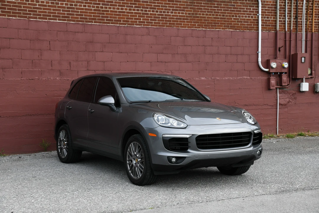 2016 Porsche 958 Cayenne S - Image 11 of 31