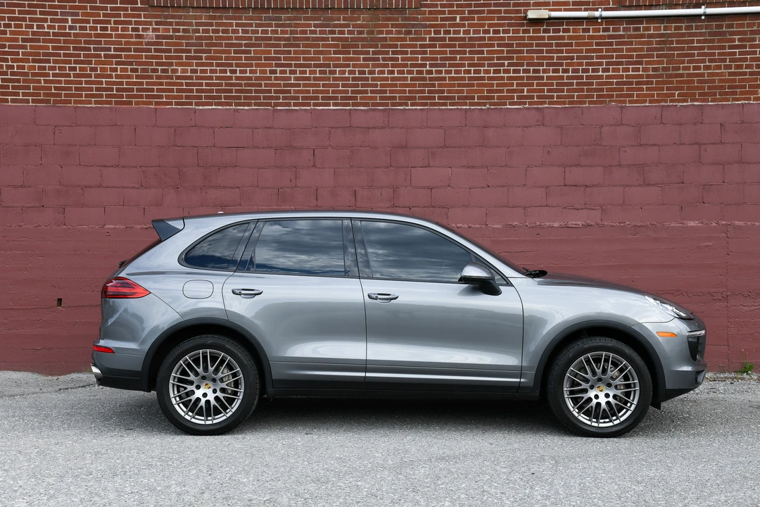 2016 Porsche 958 Cayenne S - Image 16 of 31