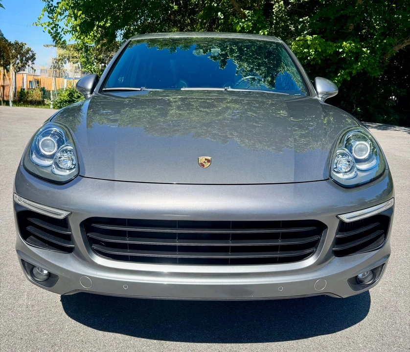 2016 Porsche 958 Cayenne S - Image 9 of 13