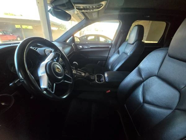 2016 Porsche 958 Cayenne S - Image 6 of 6