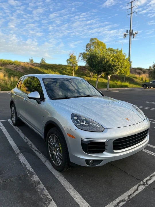 2016 Porsche 958 Cayenne S - Image 11 of 15