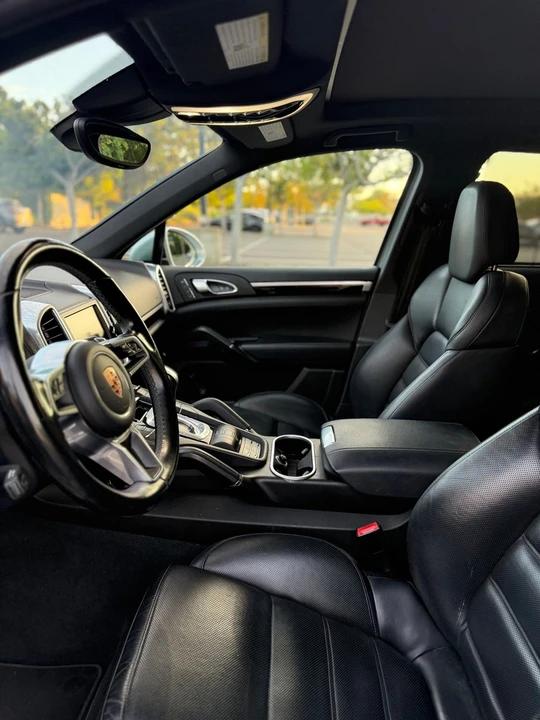 2016 Porsche 958 Cayenne S - Image 3 of 15