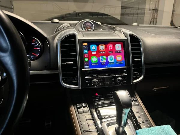 2016 Porsche 958 Cayenne S - Image 4 of 9