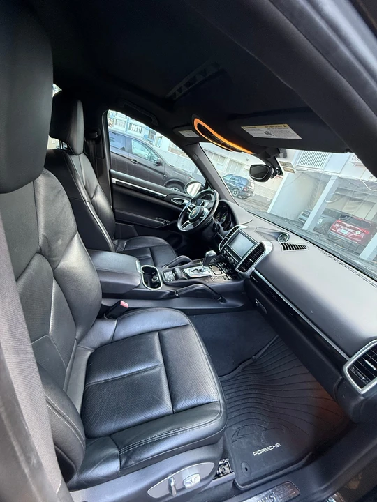 2016 Porsche 958 Cayenne - Image 8 of 20