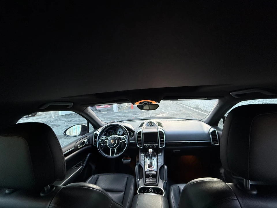 2016 Porsche 958 Cayenne - Image 7 of 20