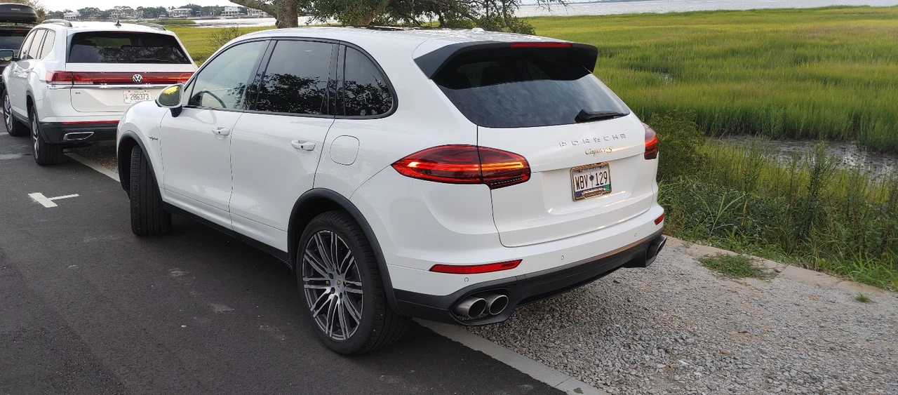 2016 Porsche 958 Cayenne - Image 3 of 20