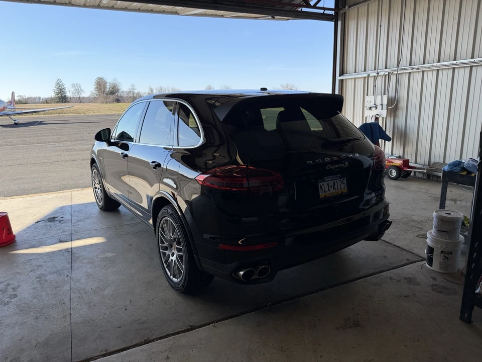 2016 Porsche 958 Cayenne S - Image 12 of 18