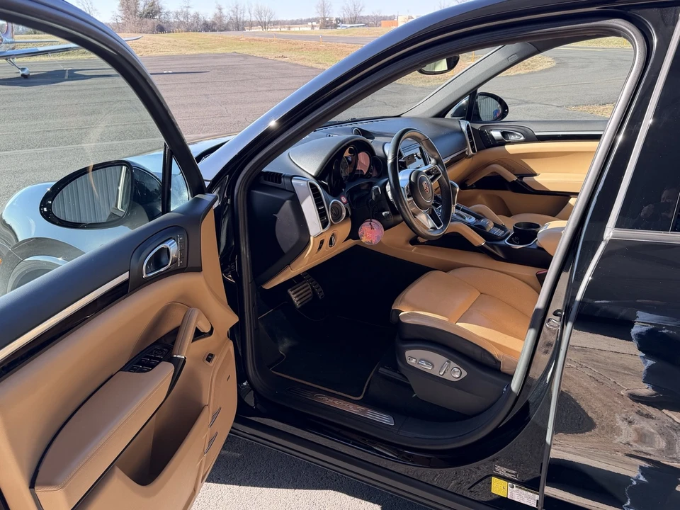 2016 Porsche 958 Cayenne S - Image 18 of 18