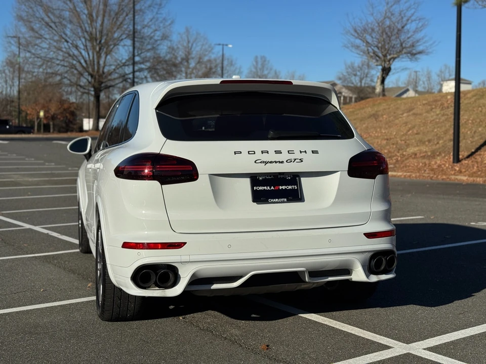 2016 Porsche 958 Cayenne - Image 9 of 12