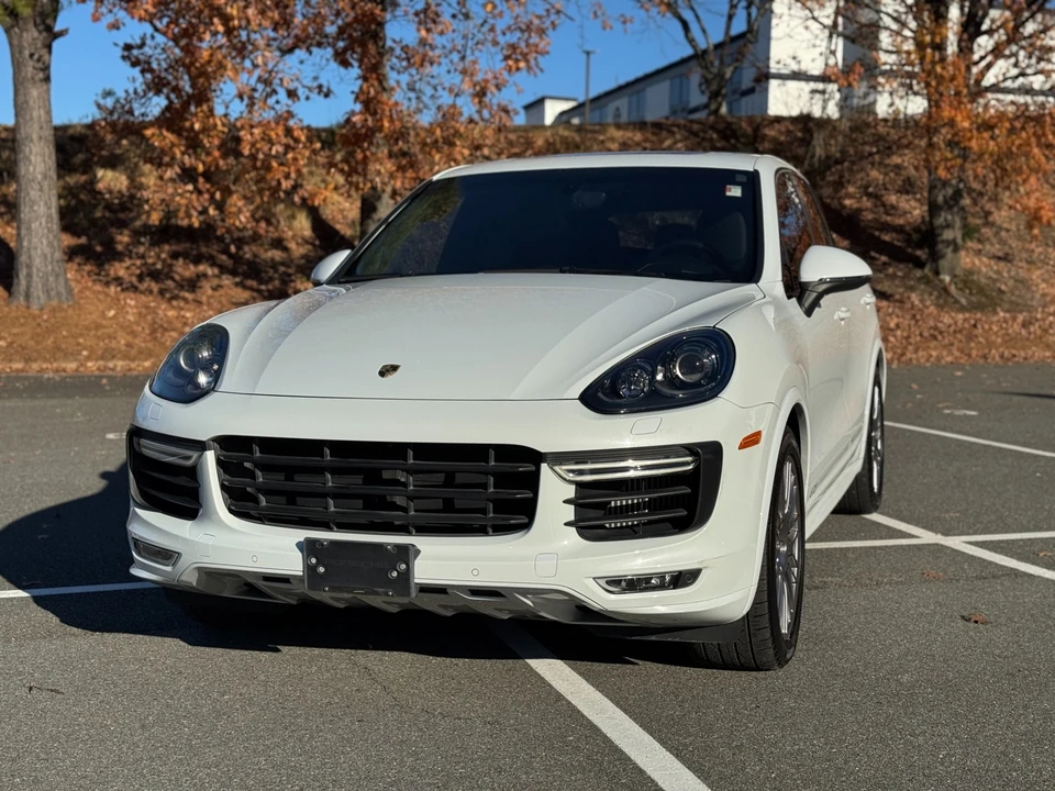 2016 Porsche 958 Cayenne - Image 3 of 12