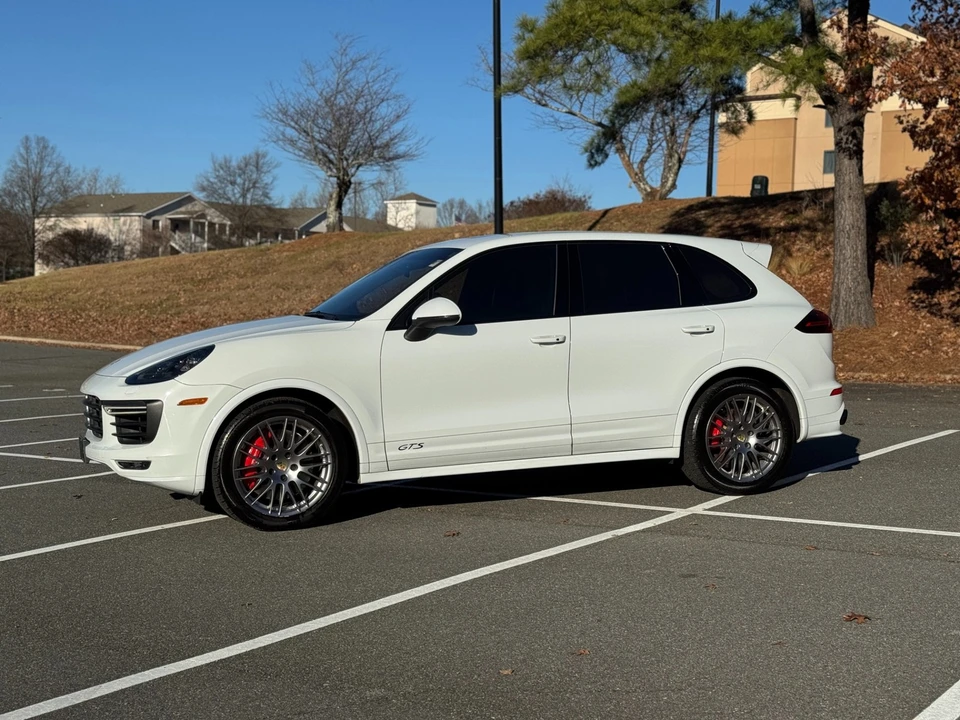 2016 Porsche 958 Cayenne - Image 5 of 12