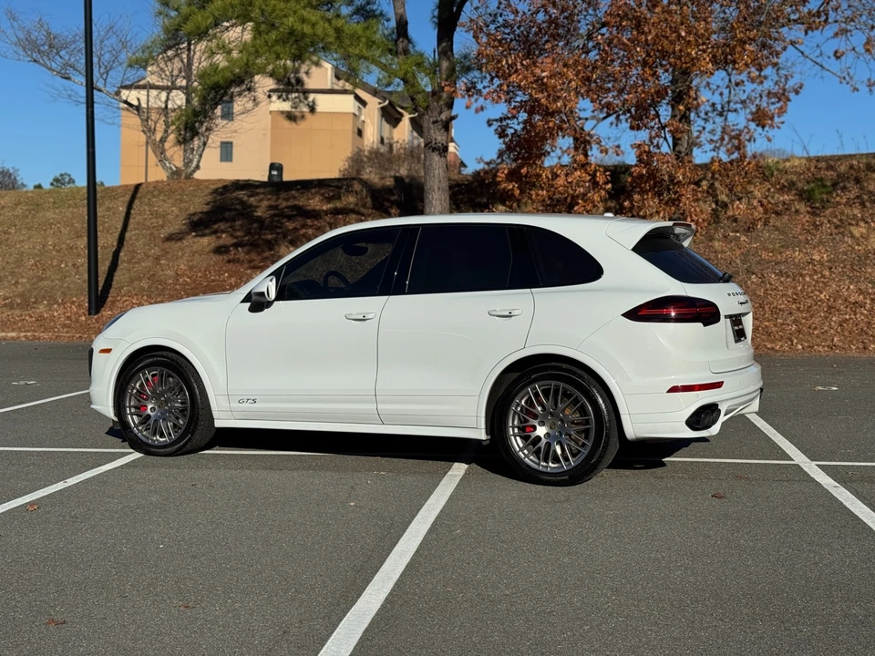 2016 Porsche 958 Cayenne - Image 7 of 12