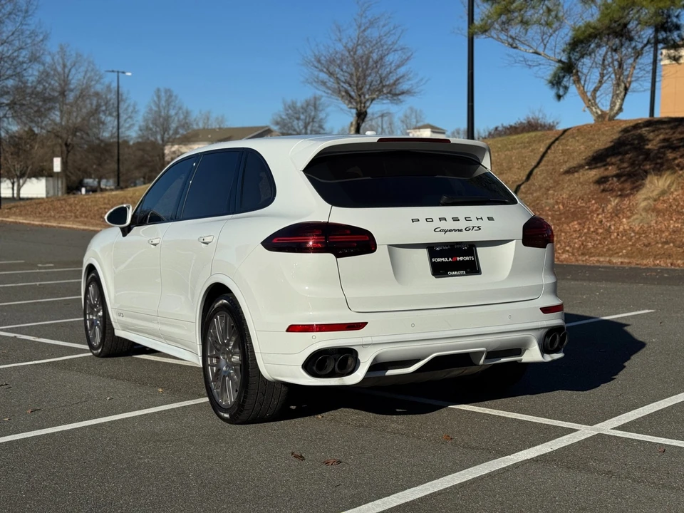 2016 Porsche 958 Cayenne - Image 8 of 12