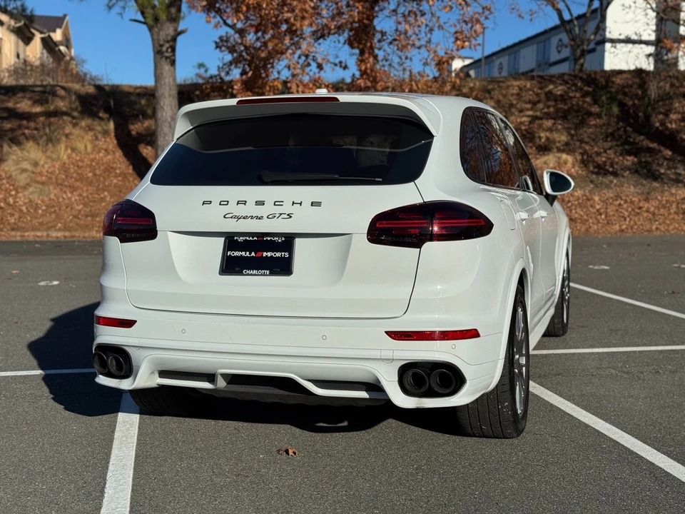 2016 Porsche 958 Cayenne - Image 11 of 12