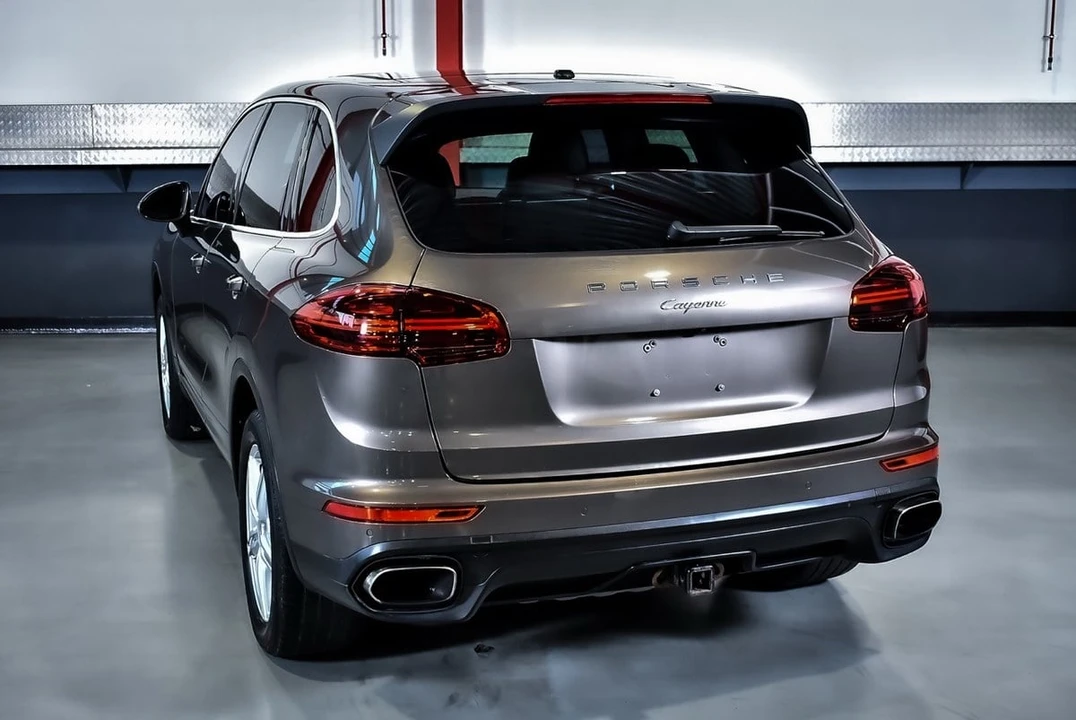 2016 Porsche 958 Cayenne - Image 15 of 30
