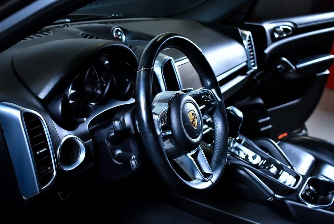 2016 Porsche 958 Cayenne - Image 29 of 30