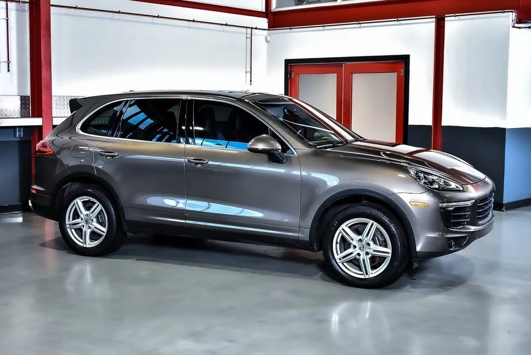 2016 Porsche 958 Cayenne - Image 6 of 30