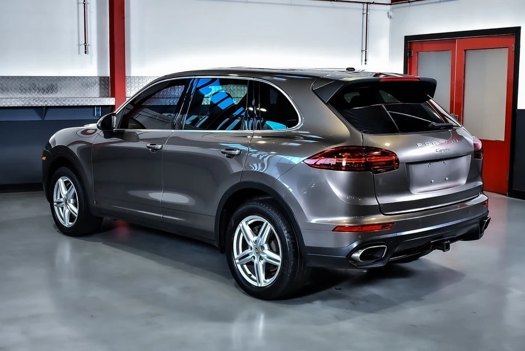 2016 Porsche 958 Cayenne - Image 18 of 30