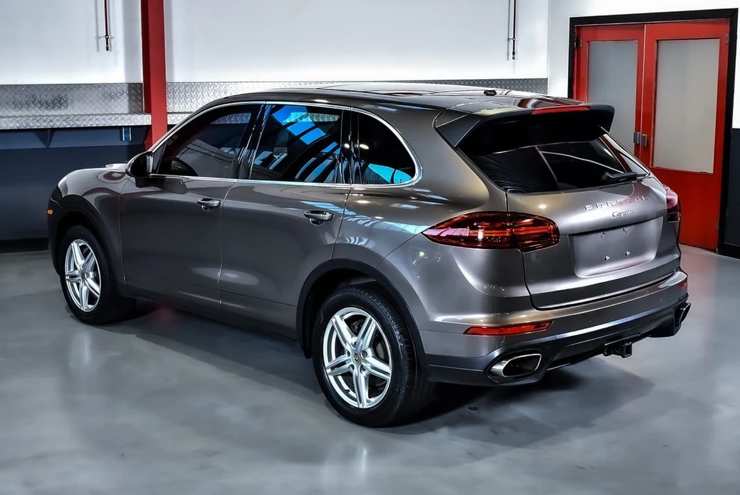 2016 Porsche 958 Cayenne - Image 17 of 30